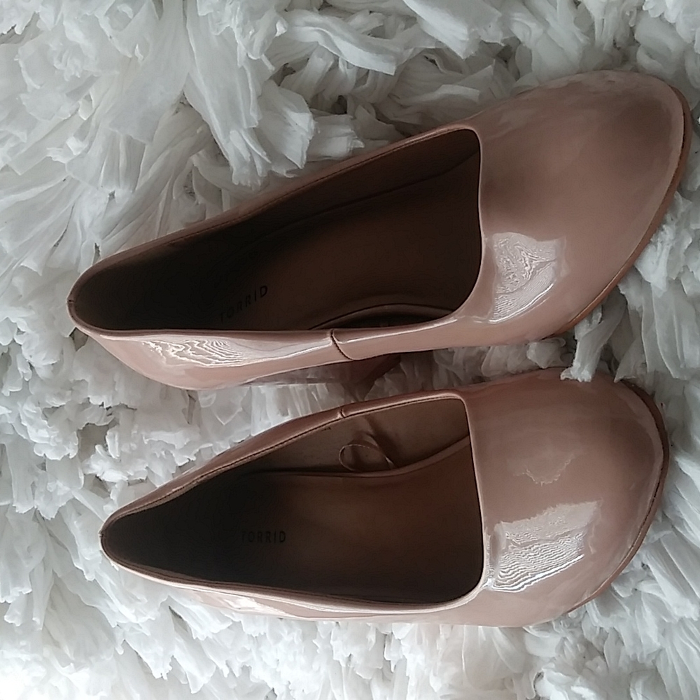 NWT Torrid Patent Nude Midi Wedge Heels Size 12